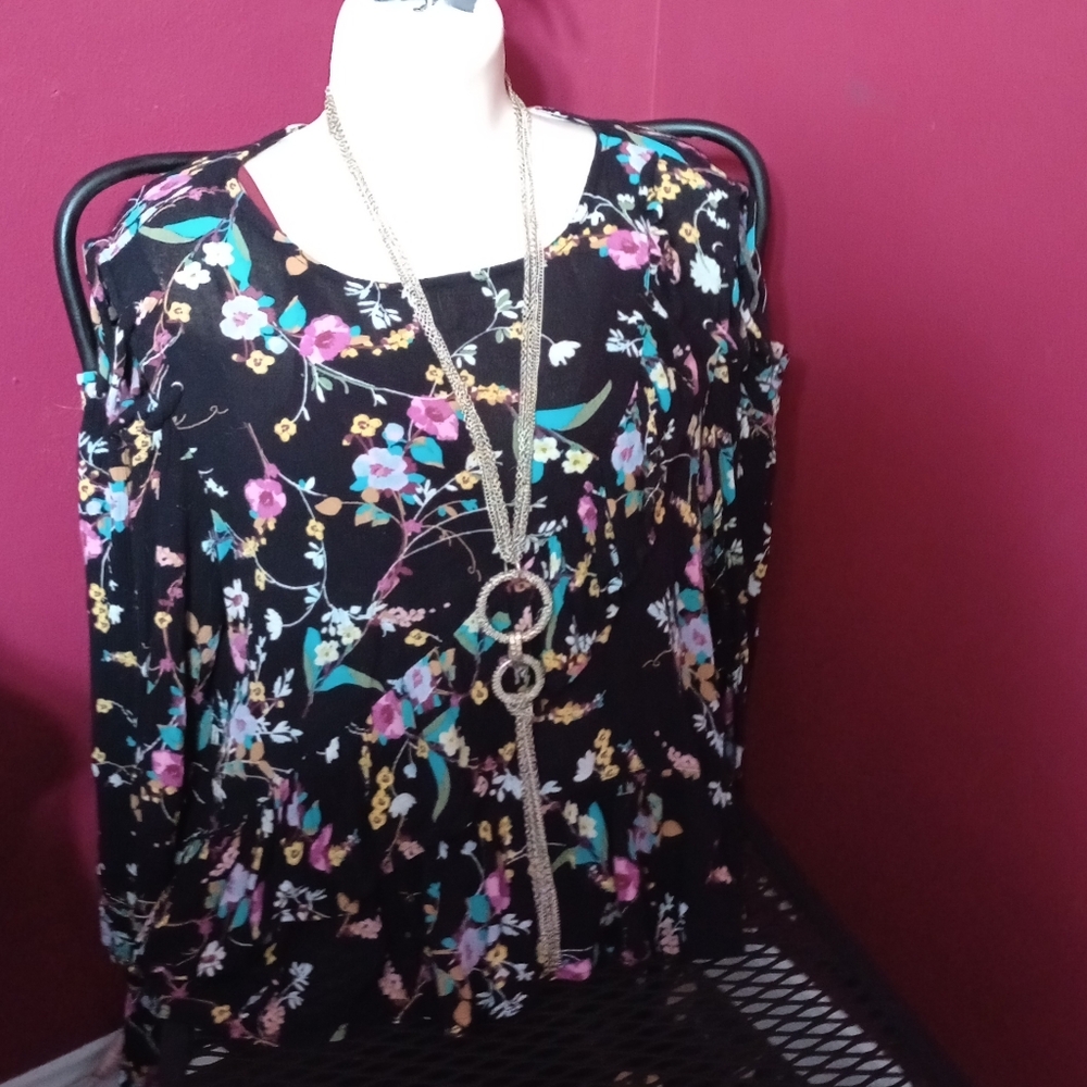 Arizona Jeans Floral Ruffle Blouse